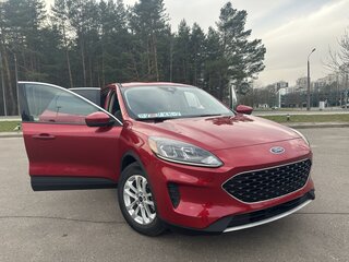 2020 Ford Escape IV, красный, 1380000 рублей, вид 1