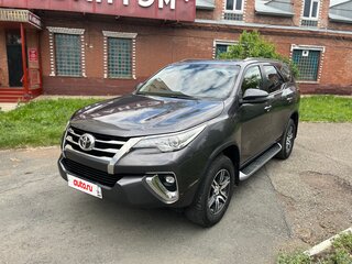 2017 Toyota Fortuner II, серый, 2550000 рублей, вид 1