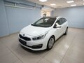 2017 Kia Ceed II Рестайлинг, белый, 1049000 рублей - вид 2