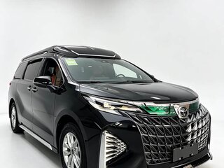 2026 Toyota Sienna IV, чёрный, 7980000 рублей, вид 3