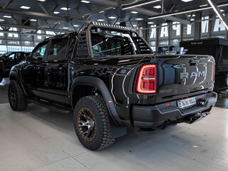 2025 Ram 1500 RHO V Рестайлинг, чёрный, 14799121 рублей, вид 5