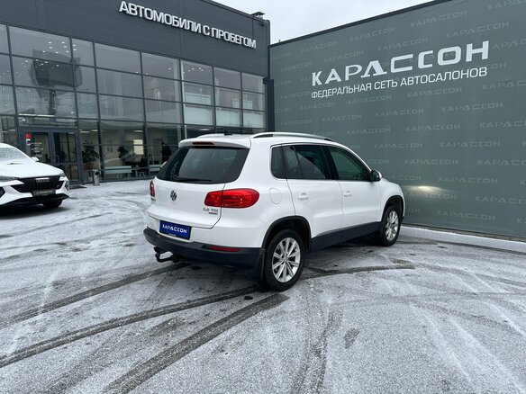2013 Volkswagen Tiguan I Рестайлинг, белый, 1195000 рублей - вид 1