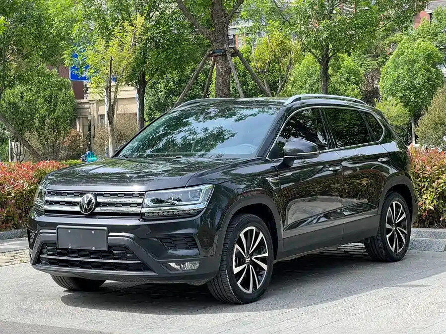 Volkswagen Tharu I