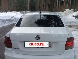 2018 Volkswagen Polo V Рестайлинг, белый, 520000 рублей, вид 4