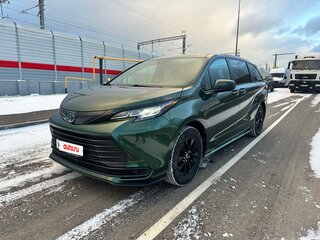 2021 Toyota Sienna IV, зелёный, 4350000 рублей, вид 1