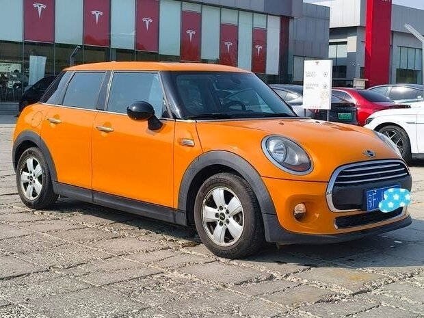 Mini Hatch III (F55/F56)