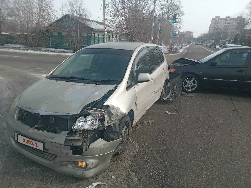Авто благовещенск королла