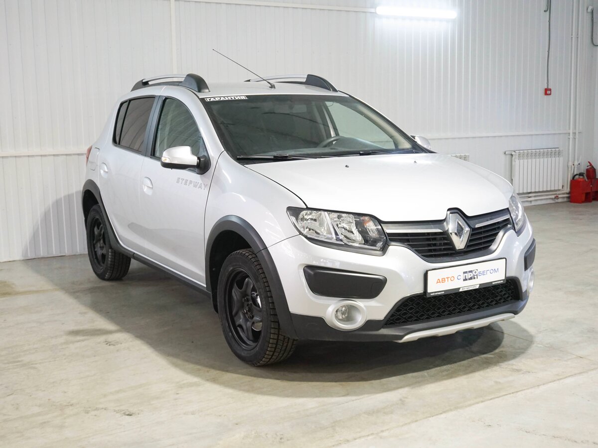 Купить б/у Renault Sandero II Stepway 1.6 AT (102 л.с.) бензин автомат ...