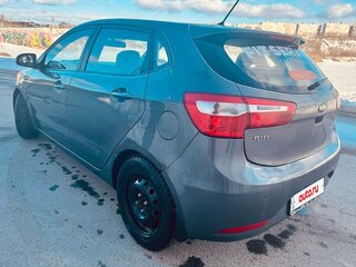 2013 Kia Rio 4-speed III, серый, 500000 рублей, вид 3