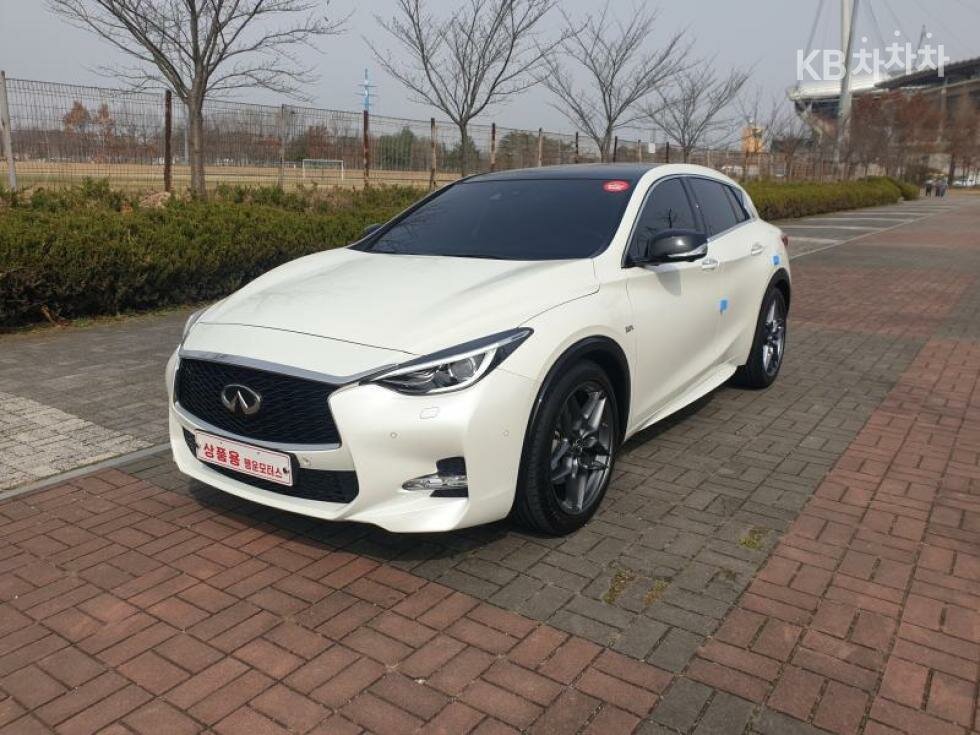 Купить б/у Infiniti Q30 2015-2019 2.0 AMT (211 л.с.) 4WD бензин робот ...