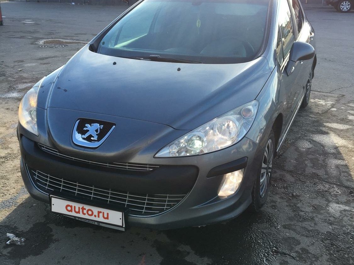 Купить б/у Peugeot 308 I 1.6 AT (120 л.с.) бензин автомат в Туле: серый ...