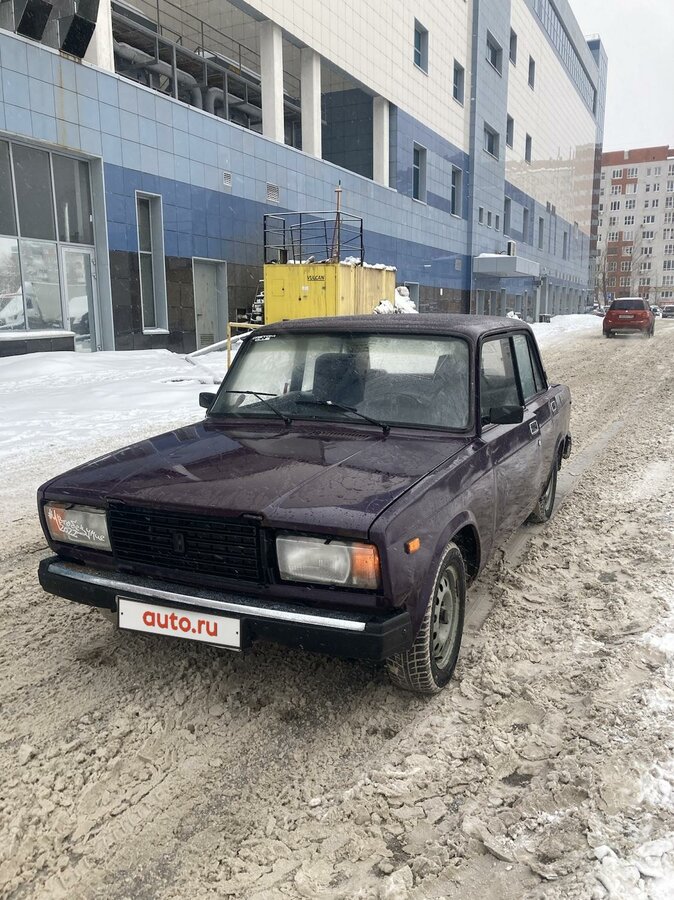 Фиолетовый лада седан