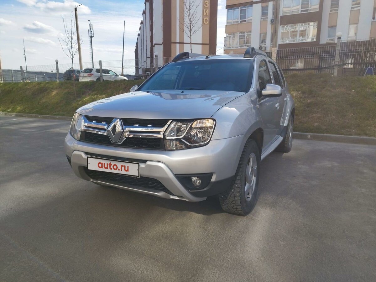 Купить б/у Renault Duster I Рестайлинг 2.0 MT (143 л.с.) 4WD бензин ...