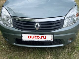 2011 Renault Sandero I, серебристый, 330000 рублей, вид 1