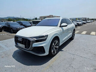 2021 Audi Q8 45 TDI I (4M), белый, 6250228 рублей, вид 1