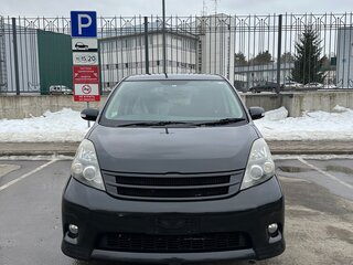 2010 Toyota ISis I Рестайлинг, чёрный, 550000 рублей, вид 1