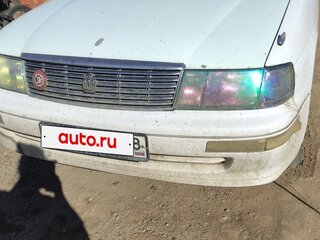 1993 Toyota Crown IX (S140), белый, 270000 рублей, вид 1