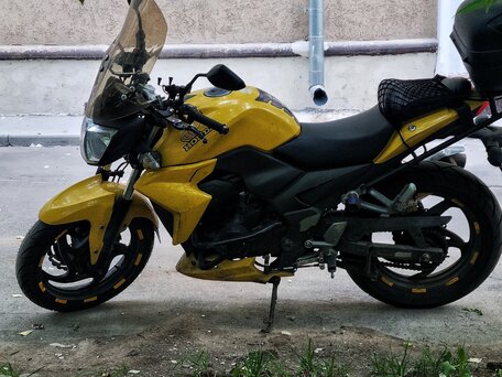 Купить б/у Sym Wolf T2 инжектор передач в Москве: жёлтый naked