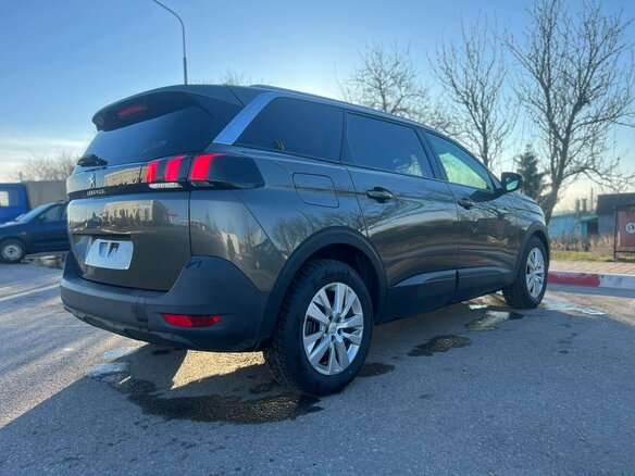 2018 Peugeot 5008 II, зелёный, 1599000 рублей - вид 3