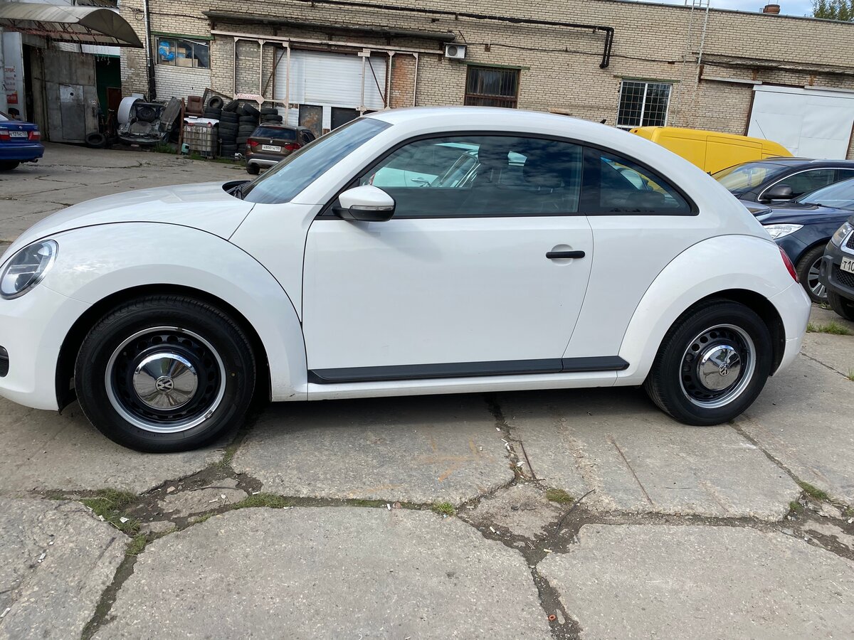 Купить б/у Volkswagen Beetle II (A5) 1.2 AMT (105 л.с.) бензин робот в ...