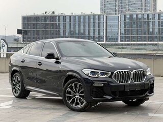 2022 BMW X6 30i III (G06), чёрный, 6515000 рублей, вид 1