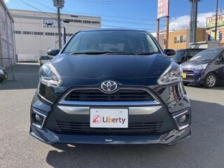 2016 Toyota Sienta II, чёрный, 1100000 рублей, вид 1