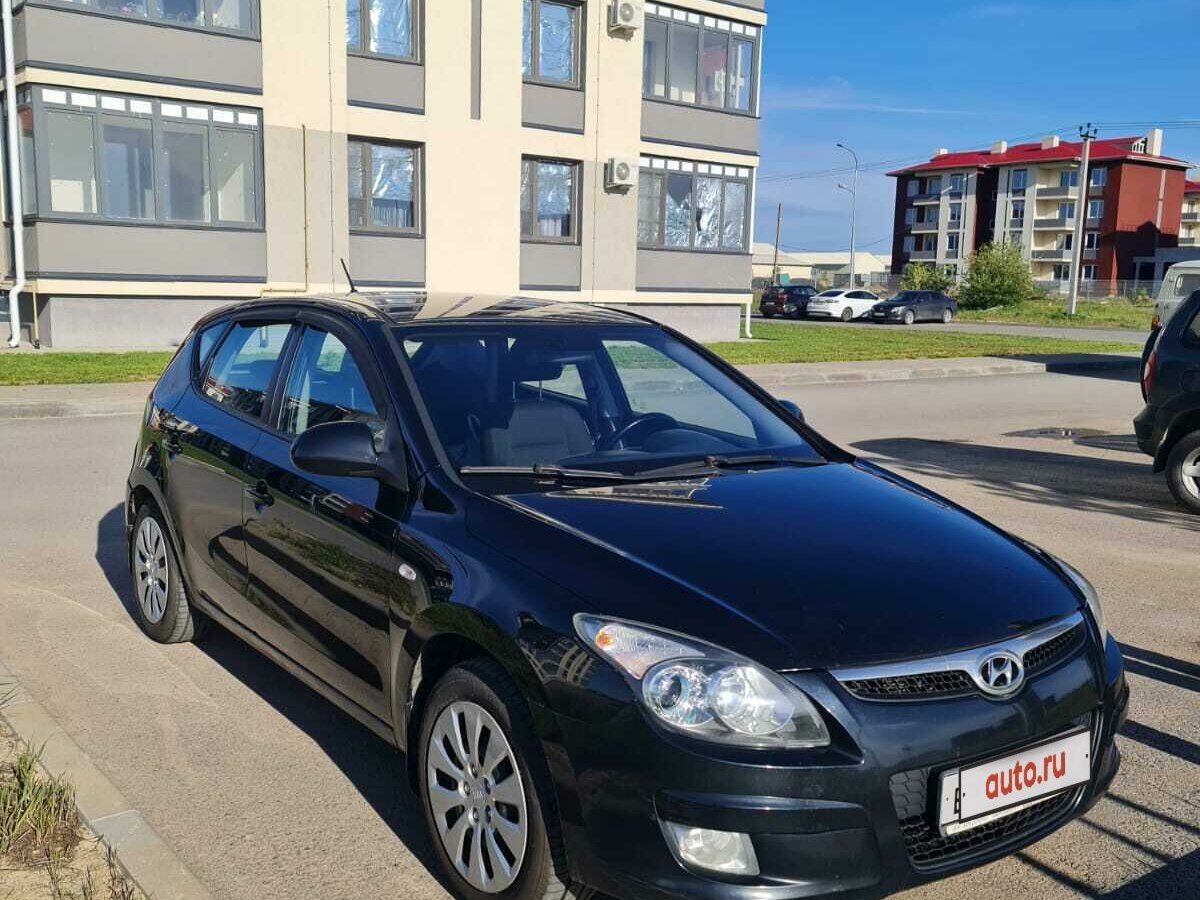 Купить б/у Hyundai i30 I 1.6 MT (122 л.с.) бензин механика в ...