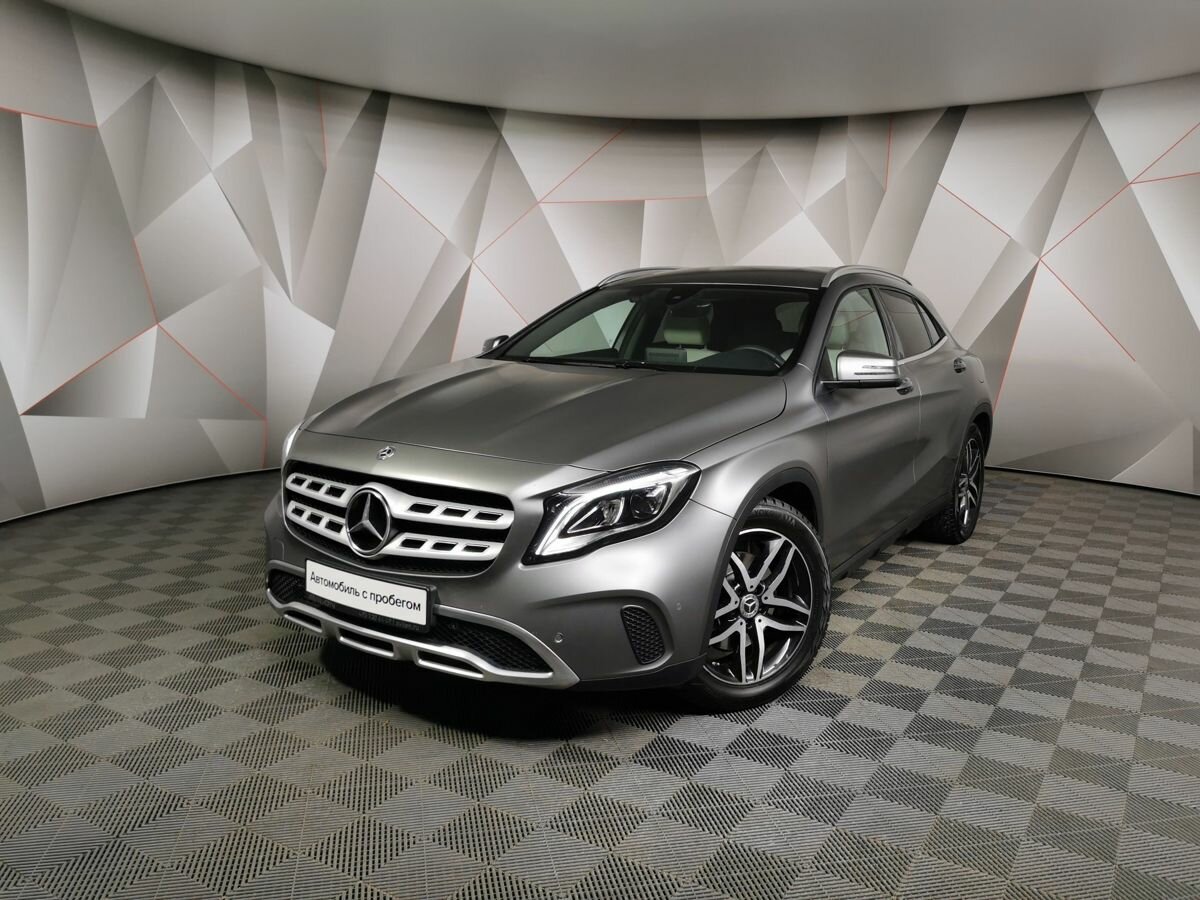 GLA Mercedes 2019