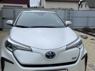 2021 Toyota C-HR I Рестайлинг, белый, 2050000 рублей, вид 1