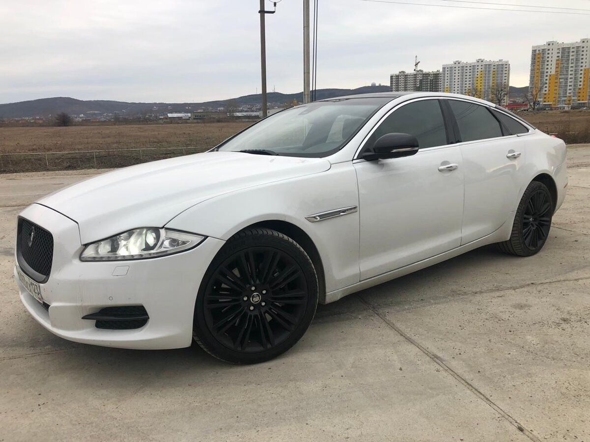 Jaguar XJ 2012 Р±РµР»С‹Р№