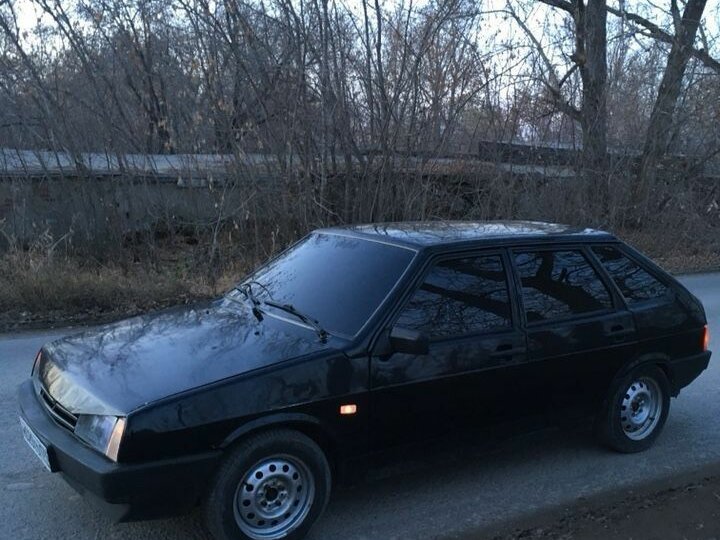 ВАЗ 2109 чёрная без намеров
