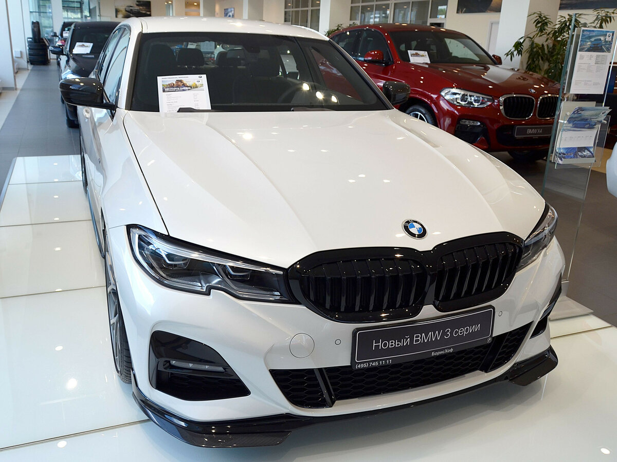 БМВ 3 2019 сзади