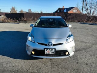 2014 Toyota Prius III Рестайлинг (XW30), серый, 1320000 рублей, вид 1