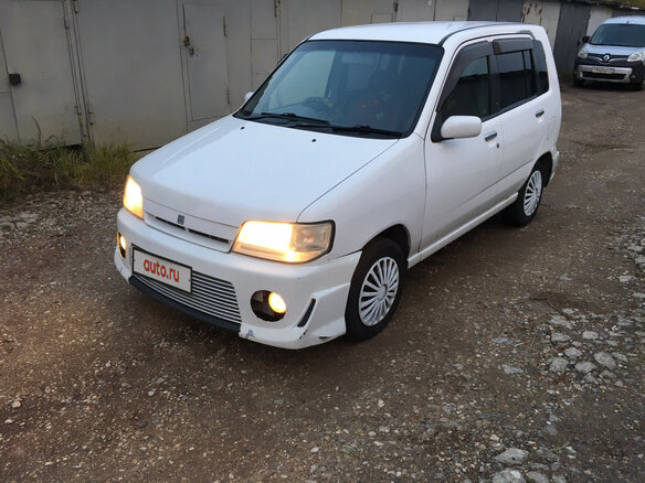 2002 Nissan Cube I Рестайлинг (Z10), белый - вид 2