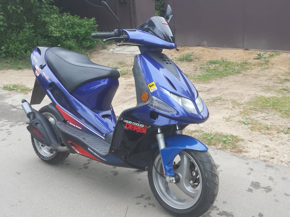 РњРѕРїРµРґ Piaggio NRG