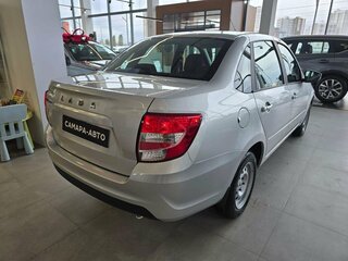 2026 Lada (ВАЗ) Granta I Рестайлинг, серебристый, 1007000 рублей, вид 4