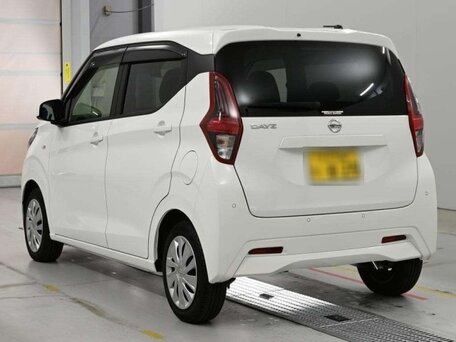 2022 Nissan Dayz II, белый, 650000 рублей, вид 4