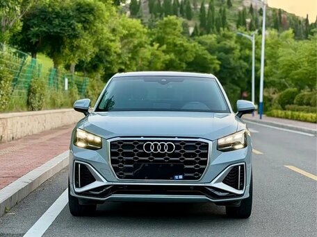 2022 Audi Q2 L 35 TFSI I Рестайлинг, серый, 1998008 рублей, вид 4