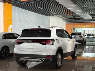 2022 Volkswagen T-Cross I (China Market), белый, 1200000 рублей, вид 4