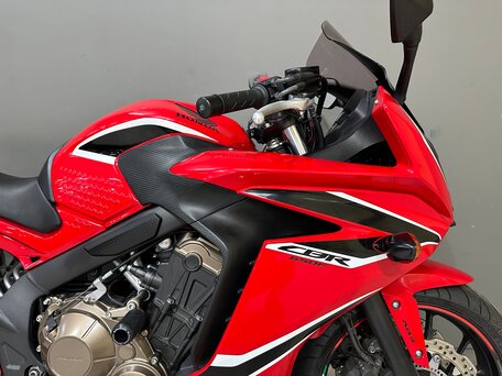 Honda CBR 650F 2017 ID 1124283304