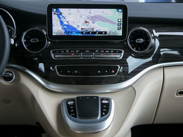 2024 Mercedes-Benz V-Класс Long 300 d длинный III (W447) Рестайлинг, белый, 18000000 рублей - вид 24