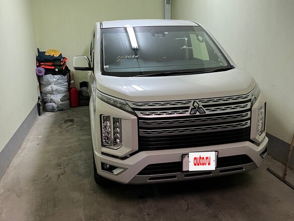 2020 Mitsubishi Delica D:5 I Рестайлинг, белый - вид 3