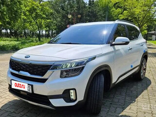 2021 Kia Seltos I, белый, 1756000 рублей, вид 1