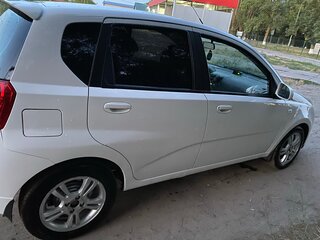 2008 Chevrolet Aveo I Рестайлинг, белый, 590000 рублей, вид 4