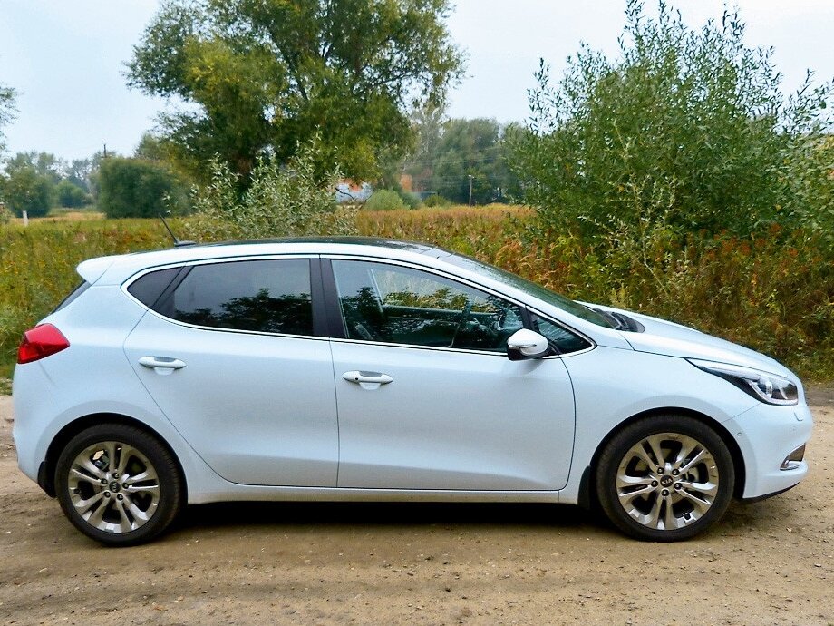 Kia Ceed White