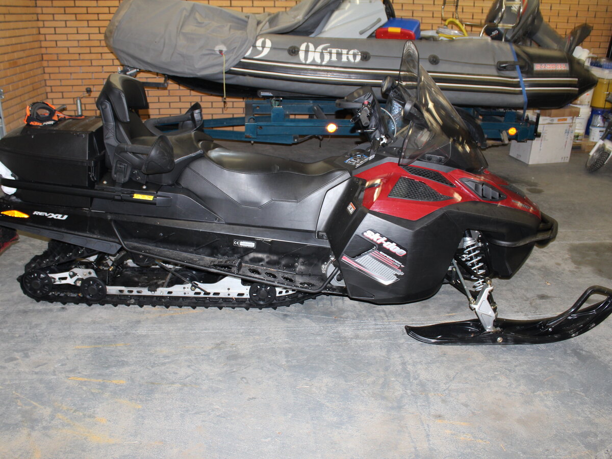 2014 Ski Doo Expedition se 1200