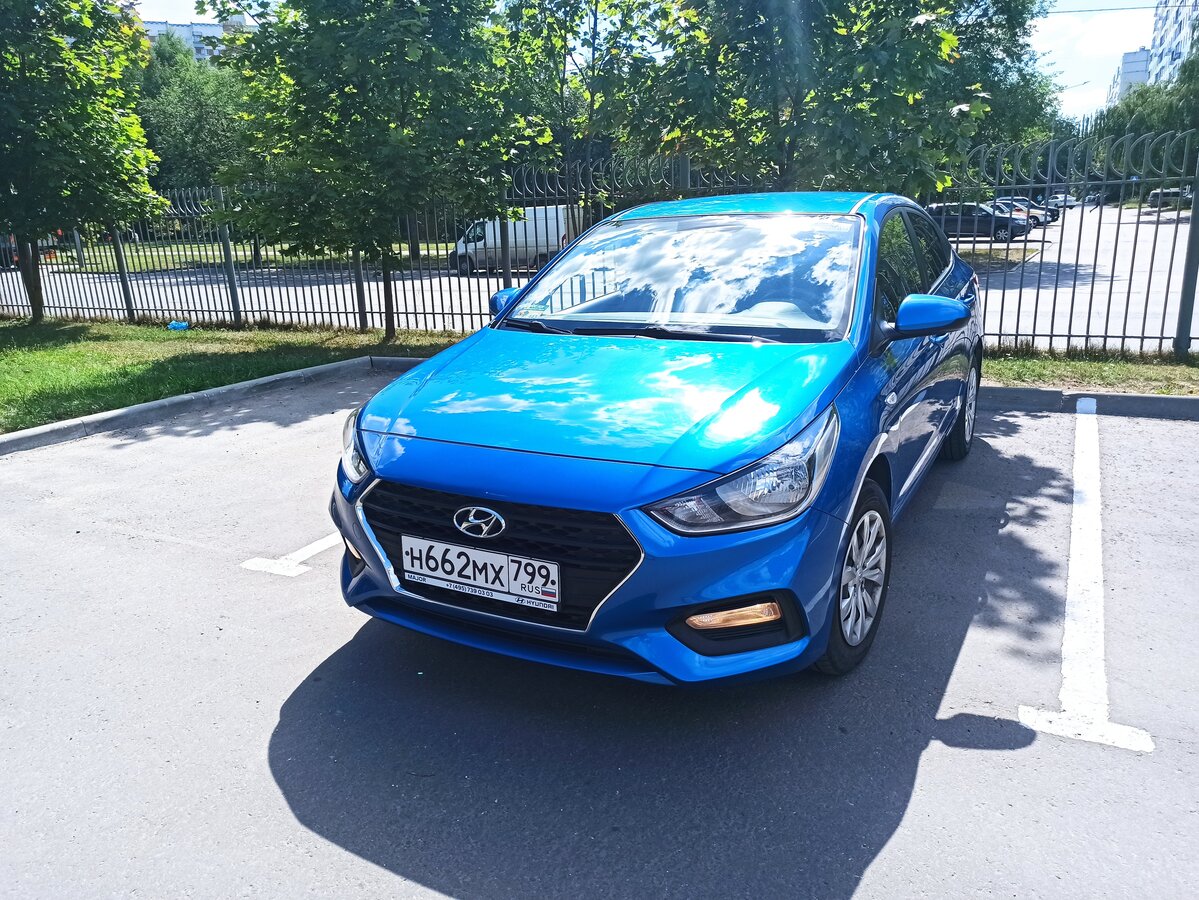 Купить б/у Hyundai Solaris II 1.6 AT (123 л.с.) бензин автомат в Москве ...