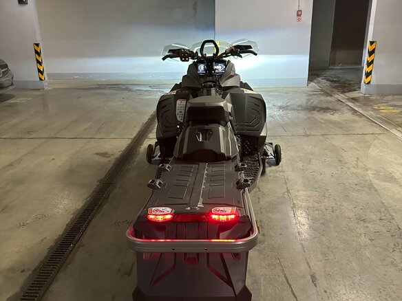 2024 BRP Lynx Brutal RE 900, чёрный, 3100000 рублей - вид 6