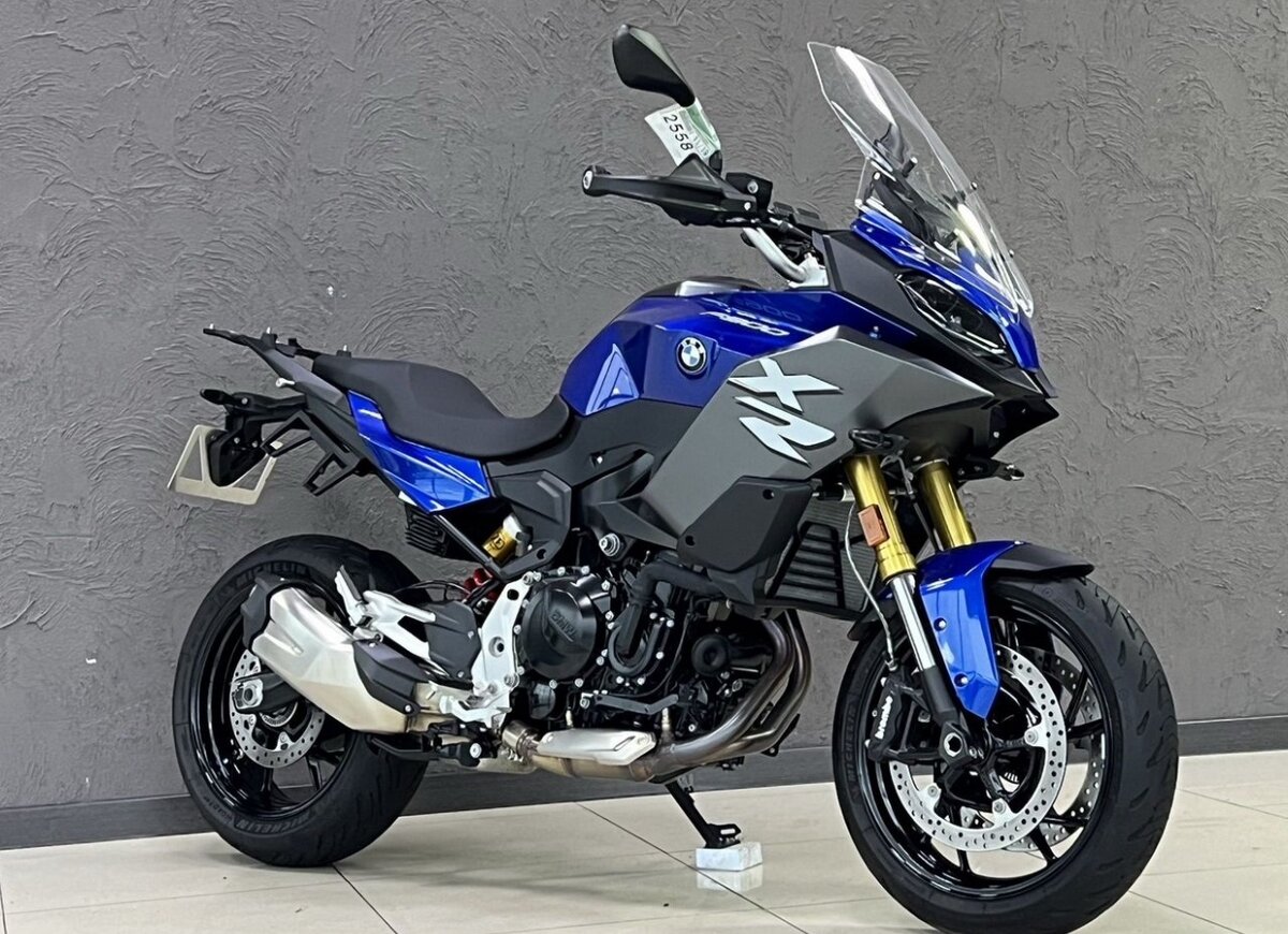 BMW F 900 XR