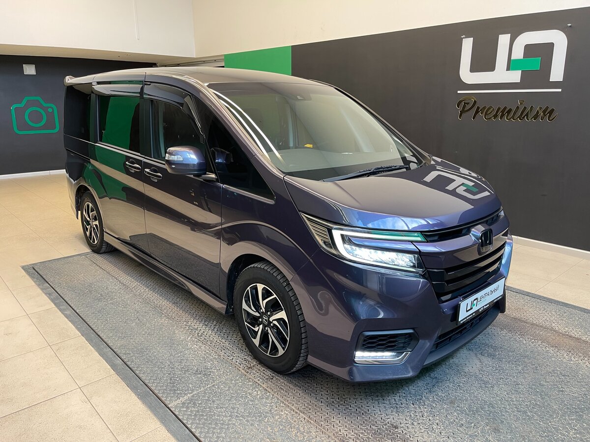 Honda Stepwgn V Рестайлинг